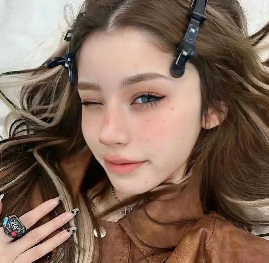 交错的想念海报